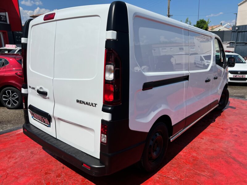 RENAULT TRAFIC 2019