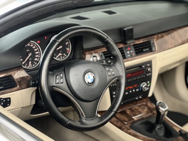 BMW 320i 170ch LUXE