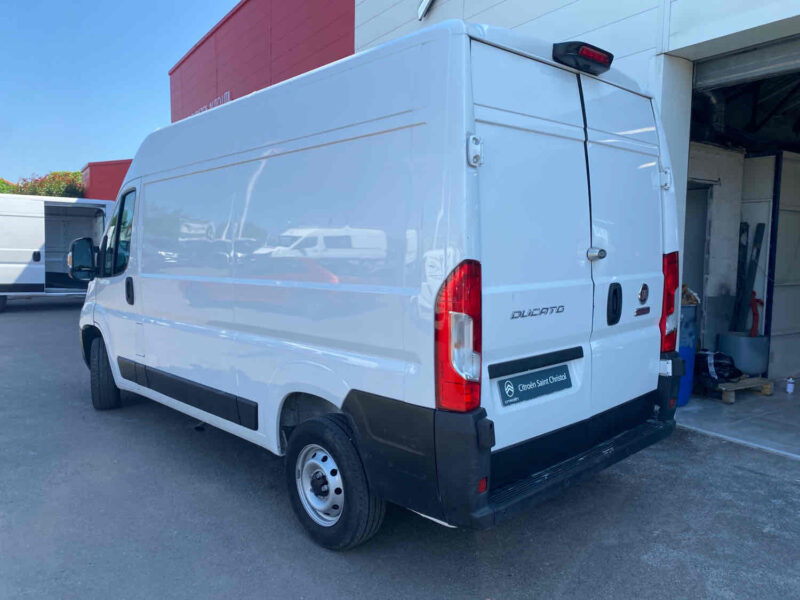 FIAT DUCATO Camionnette 140 Multijet 2,3 D 140cv 2021