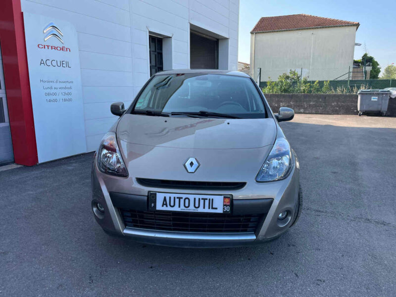 RENAULT CLIO III 1.2 101 CH  2009