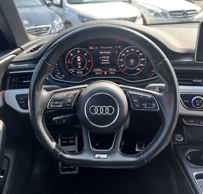 AUDI A4 B9 2016