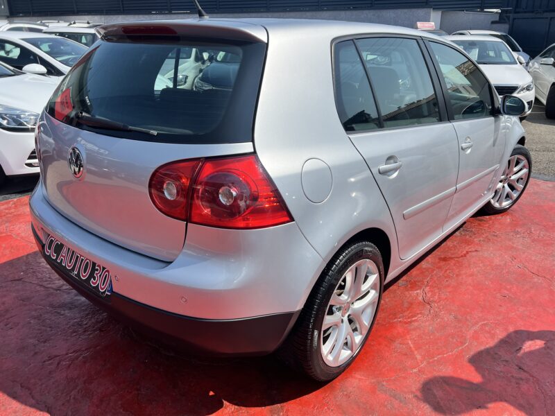 VOLKSWAGEN GOLF V 2006