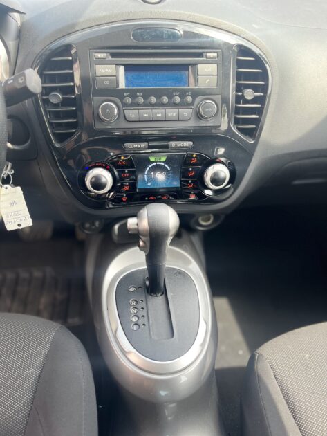 NISSAN JUKE 2012