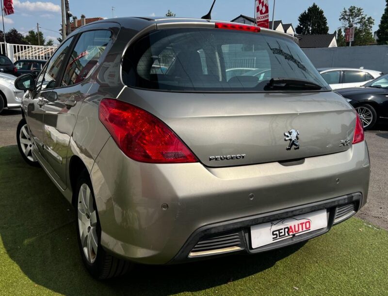 PEUGEOT 308 2010