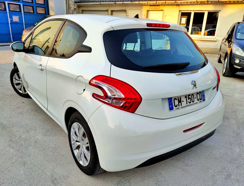 PEUGEOT 208 I 2012