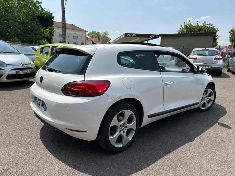 VOLKSWAGEN SCIROCCO 2010