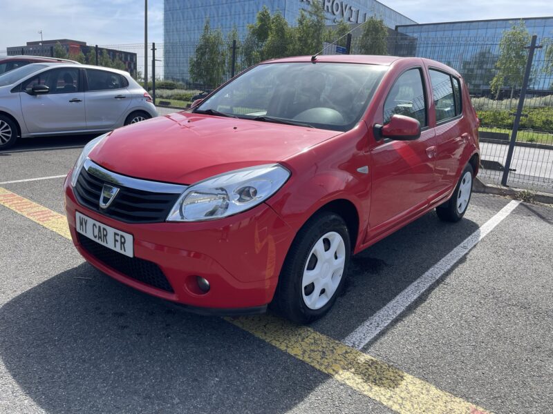 DACIA SANDERO 2011