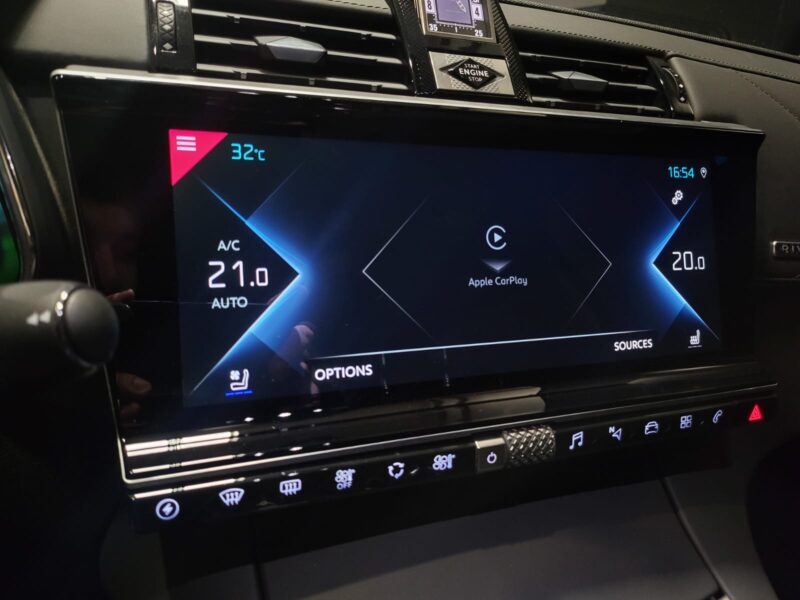 E-tense 1.6 THP Hybrid 200 cv RIVOLI / CAMERA 360 / CARPLAY / SIEGES CHAU-CLIM-MASSANT