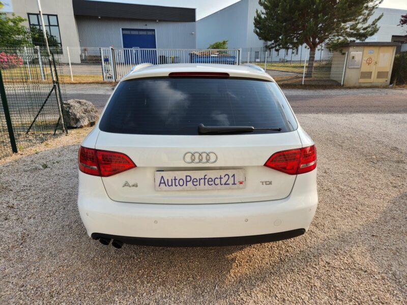 AUDI A4 B8 Avant 2011