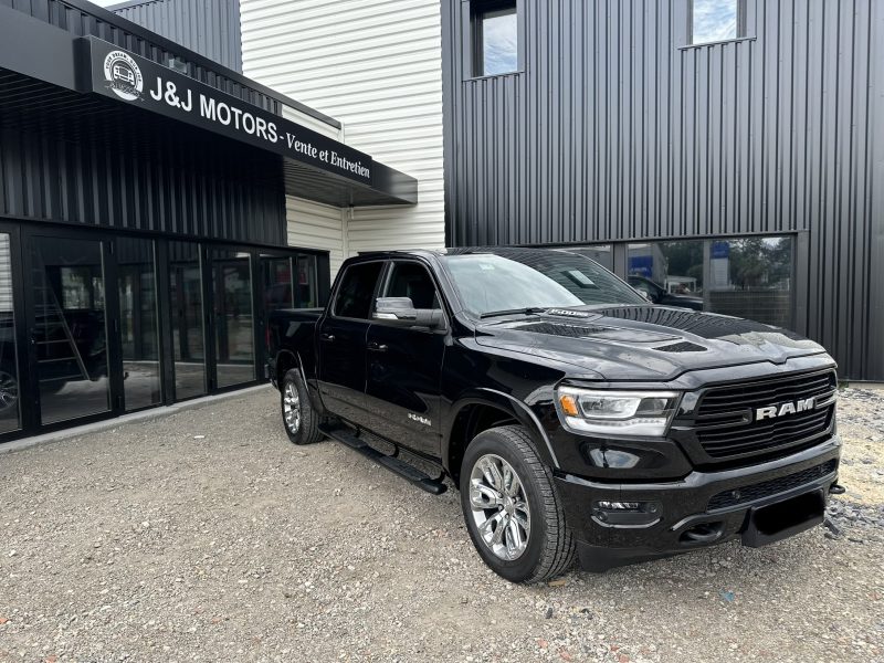 DODGE RAM 1500 LARAMIE SPORT 5.7 V8 401CV