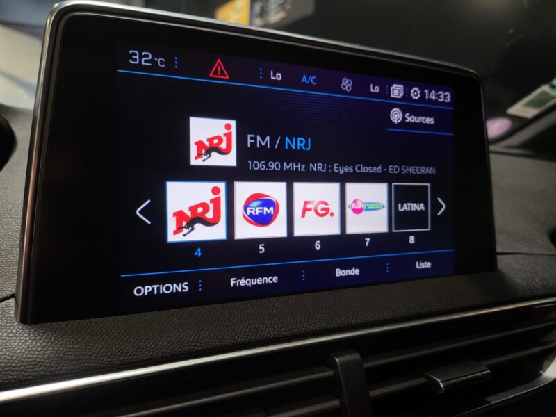 PEUGEOT 3008 1.6 THP 165cv GT LINE TOIT OUVRANT / APPLE CARPLAY / ECLAIRAGE D'AMBIANCE