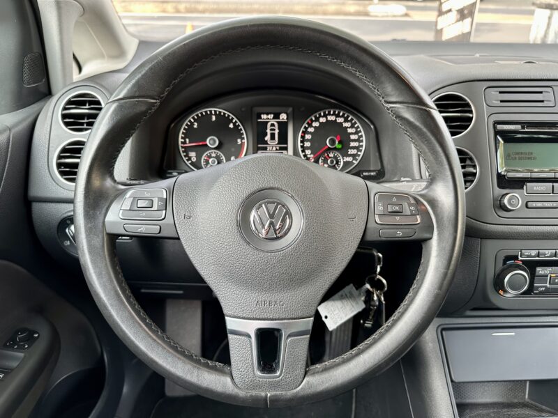 VOLKSWAGEN GOLF PLUS 2011