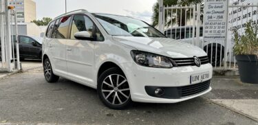 VOLKSWAGEN TOURAN 2011