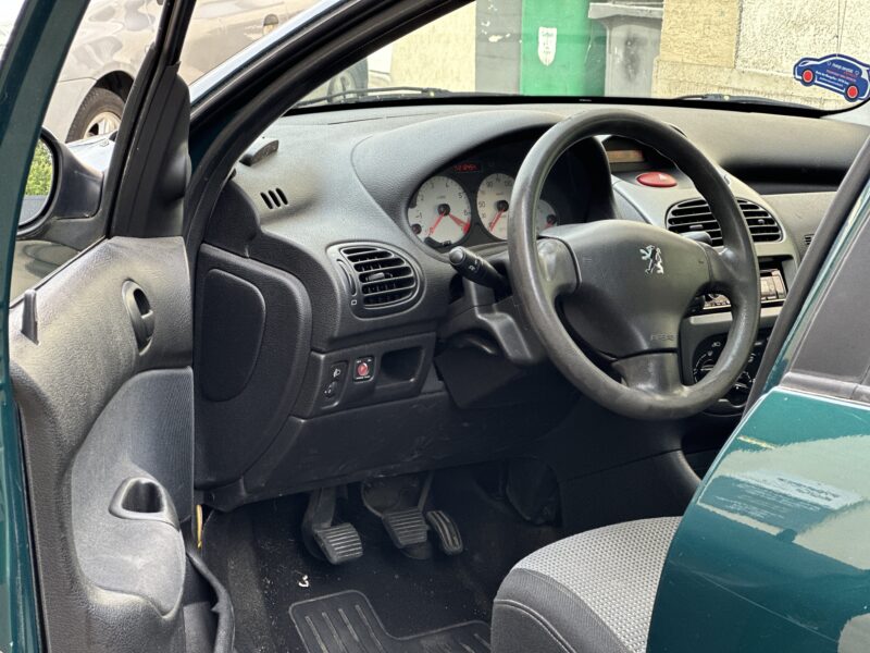 PEUGEOT 206 1.4 Filou PAYEZ EN 4 X