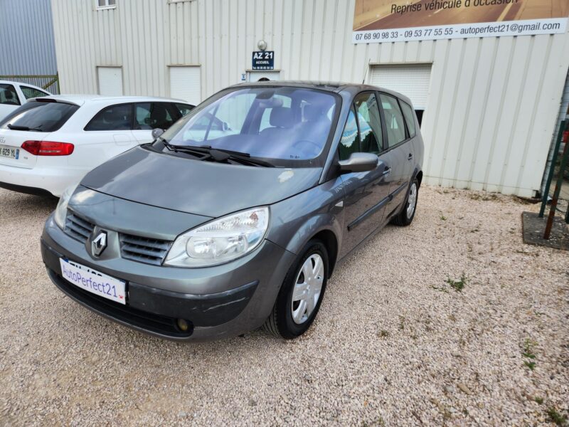 RENAULT GRAND SCÉNIC II 2004