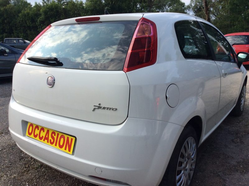 FIAT GRANDE PUNTO 3 PORTES 1.2l 65CH DYNAMIC 1ERE MAIN CRIT AIR 2