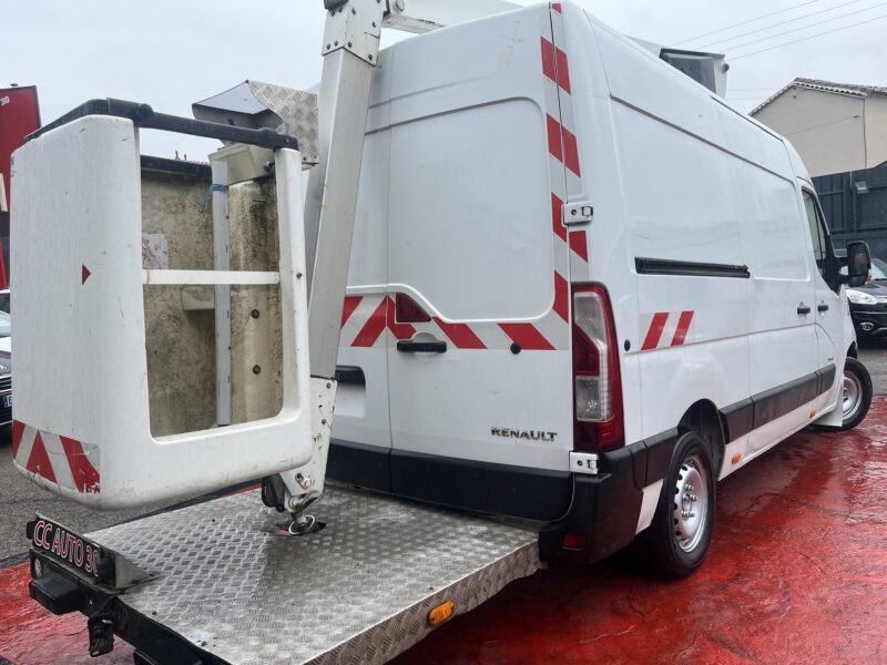 RENAULT MASTER III NACELLE  2011