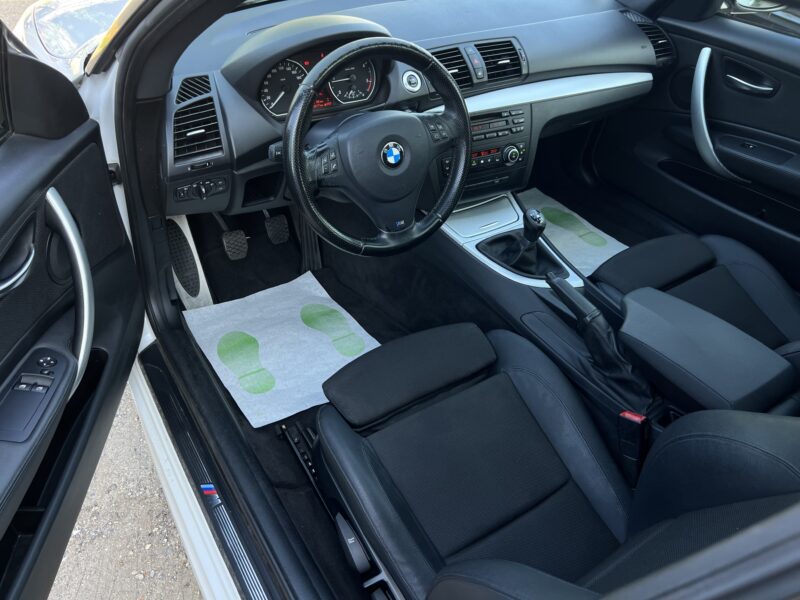 BMW SERIE 1 E81 118D PACK M SPORT 2.0 143 Cv TOIT OUVRANT / ORIGINE FRANCE - Garantie1an
