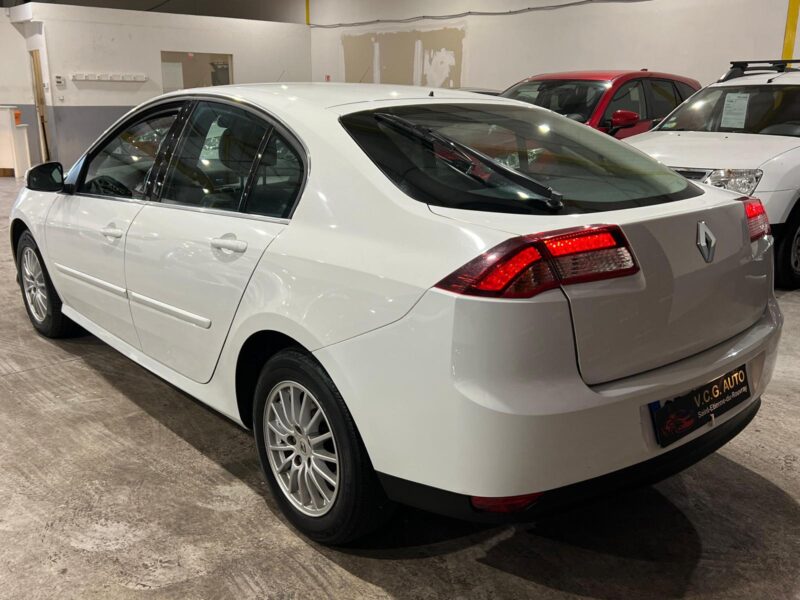 RENAULT LAGUNA III 2012