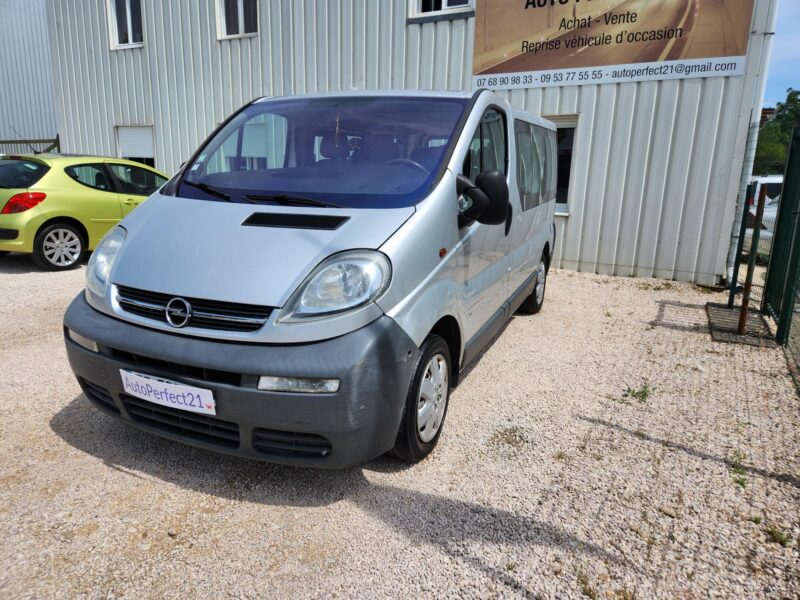 OPEL VIVARO A Autobus/Autocar 2003