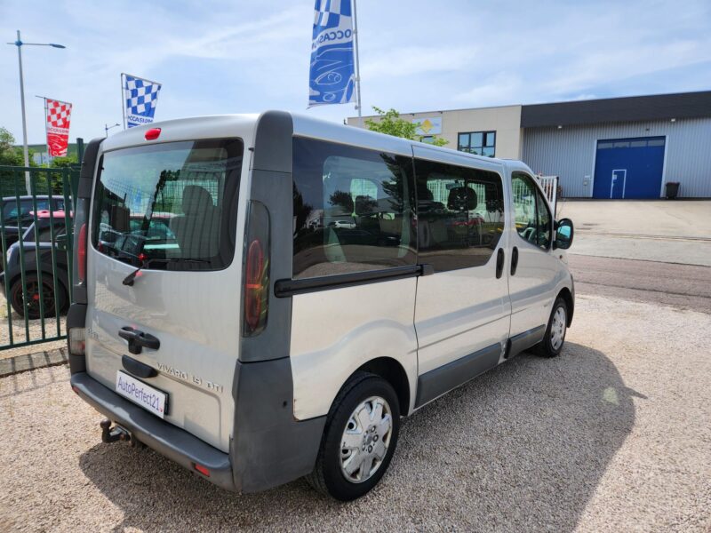 OPEL VIVARO A Autobus/Autocar 2003