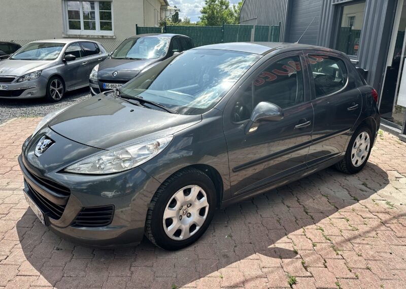 PEUGEOT 207 2010