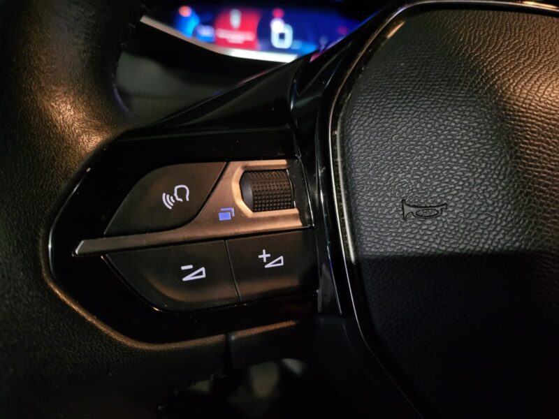 PEUGEOT 208 II 1.2 PureTech 100cv Allure CARPLAY/CAMERA 360°