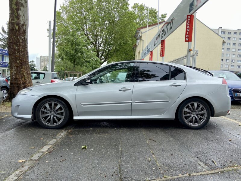 RENAULT LAGUNA III 2010