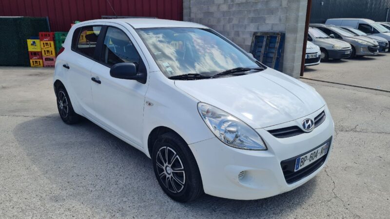 HYUNDAI i20 I 2011