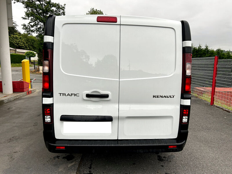 RENAULT TRAFIC III  2020