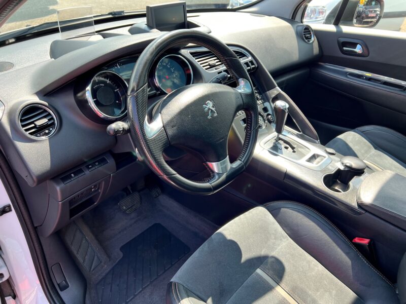 PEUGEOT 3008 Monospace 2015