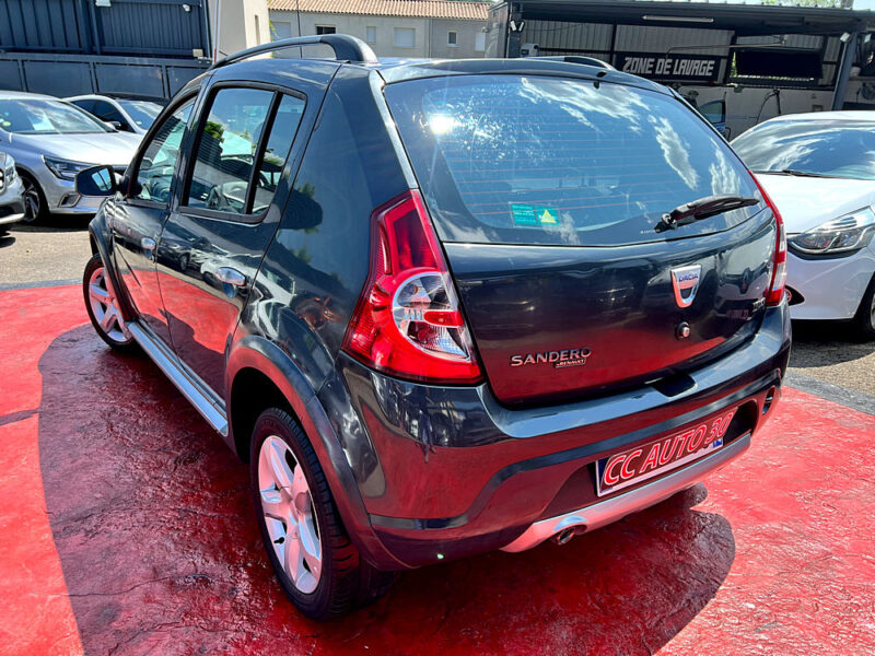 DACIA SANDERO 2010