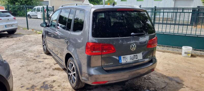 VOLKSWAGEN TOURAN  2.0 TDI -BLUEMOTION CONFORTLINE-AUTOMATIQUE 