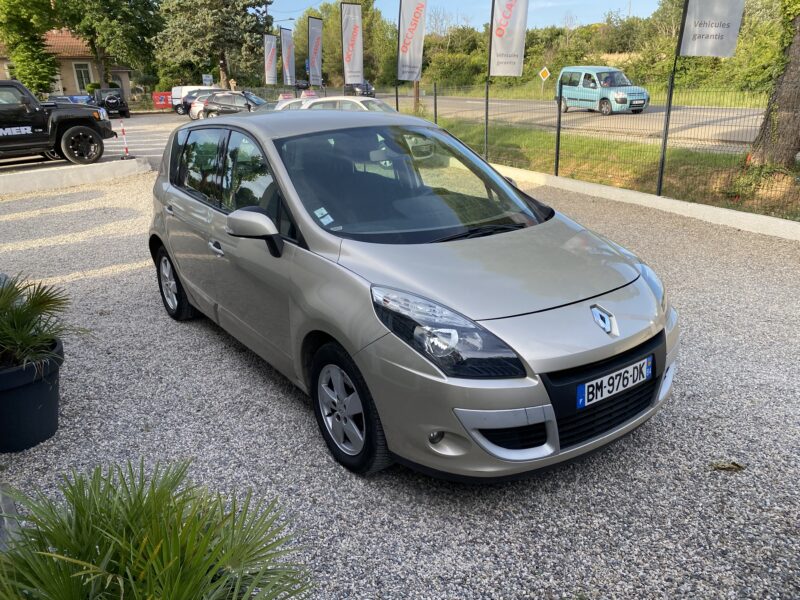 RENAULT SCÉNIC III 2010