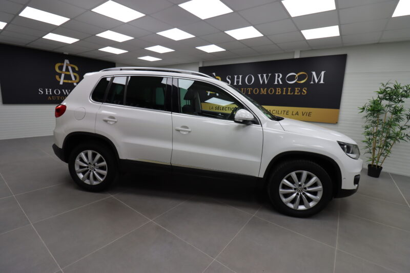 VOLKSWAGEN TIGUAN 2012