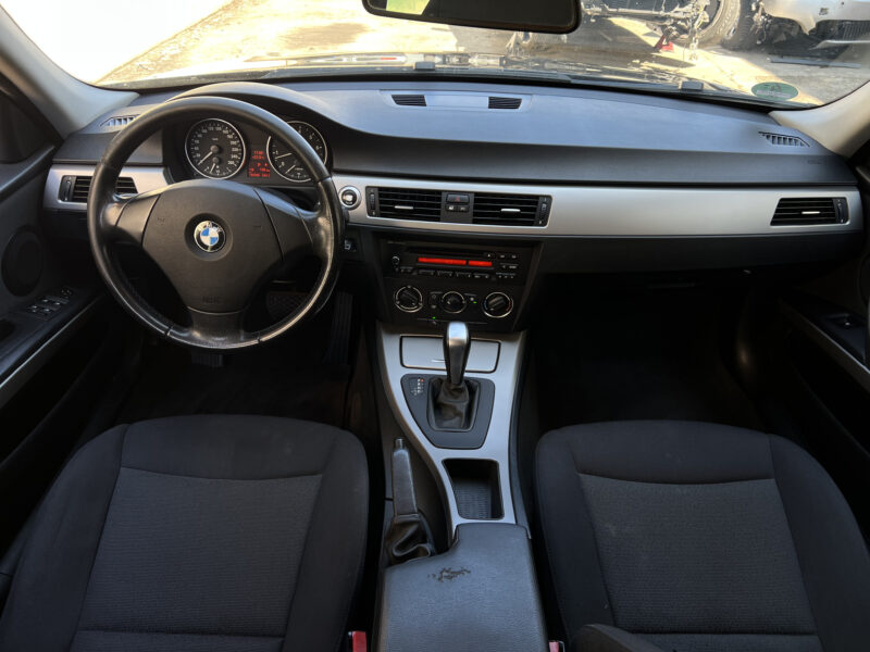 BMW SERIE 3 325i PACK SPORT BOITE AUTOMATIQUE PAYEZ EN 4X