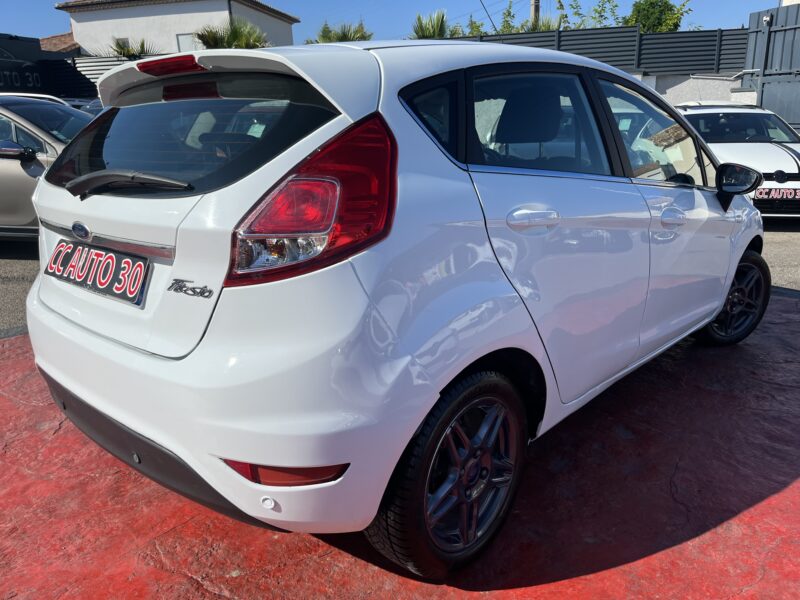 FORD FIESTA VI 2015