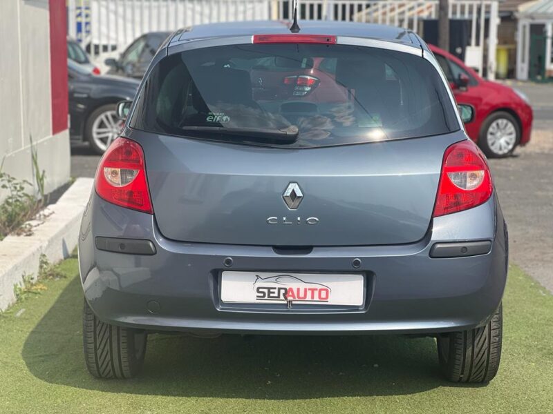 RENAULT CLIO III 2009