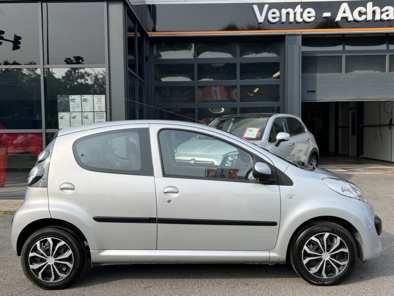 CITROEN C1 1.0 68 Cv 1ERE MAIN / 20 100 Kms 1ERE MAIN CLIMATISATION KIT BLUETOOTH - Garantie1an