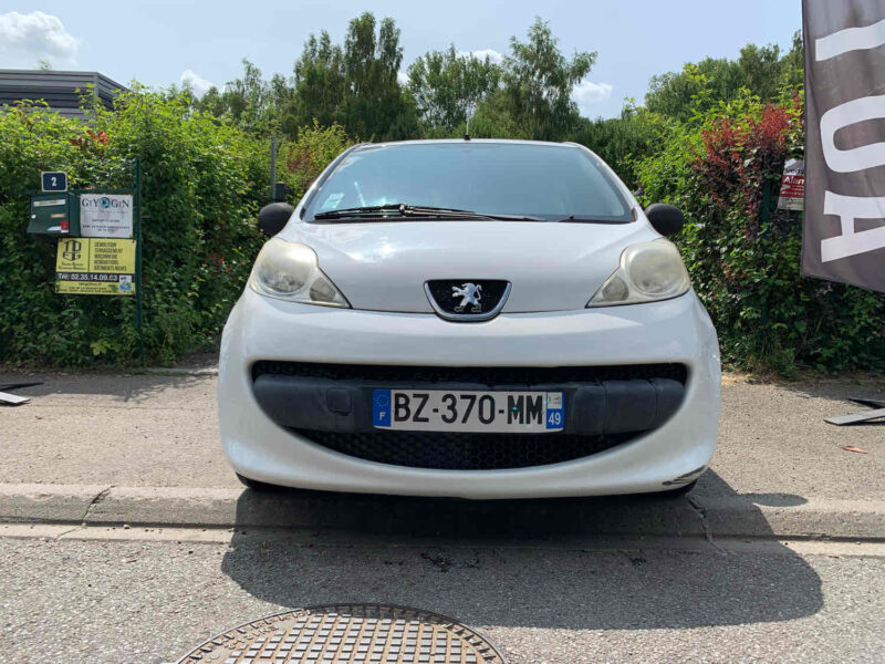 PEUGEOT 107 1.0i 70CV