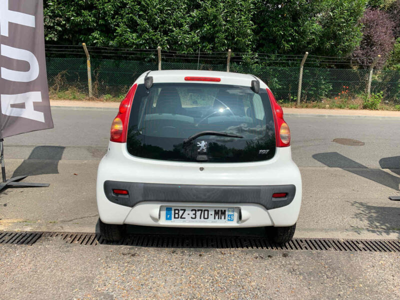 PEUGEOT 107 1.0i 70CV