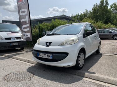 PEUGEOT 107 1.0i 70CV