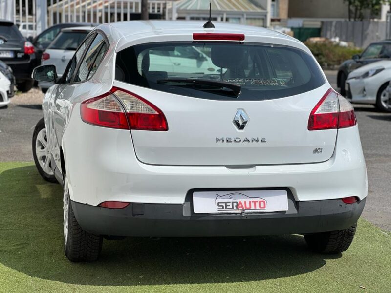 RENAULT MEGANE III 2010