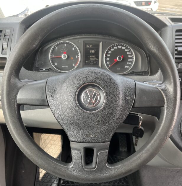 VOLKSWAGEN TRANSPORTER V Camionnette 2011