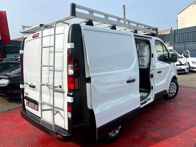 RENAULT TRAFIC III Camionnette 2019