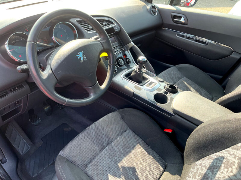 PEUGEOT 3008 Monospace 2009