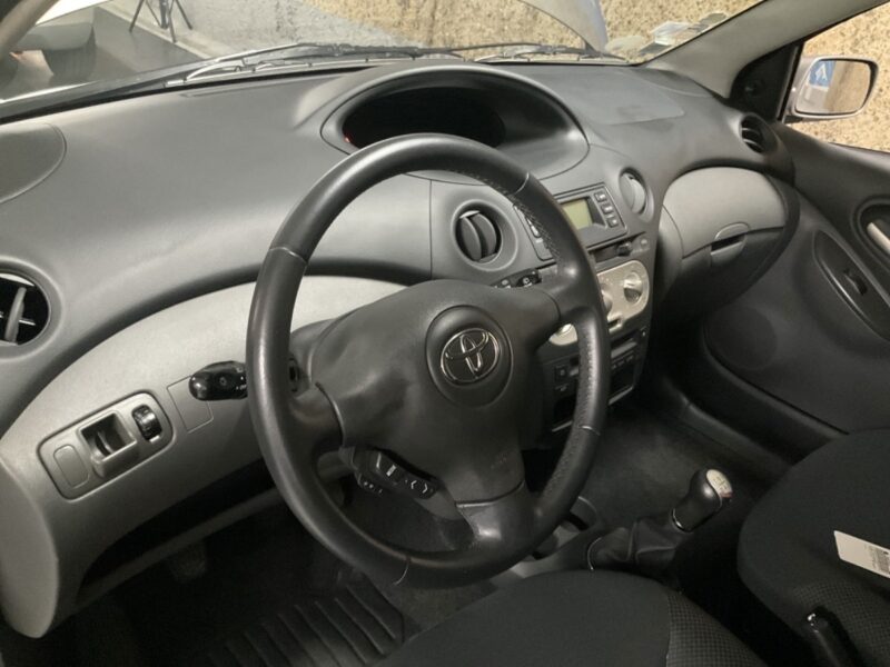 TOYOTA YARIS PHASE II 1.0 VVT-i 68 Cv 1ERE MAIN / 54 500 Kms CLIMATISATION BLUETOOTH - Garantie1an