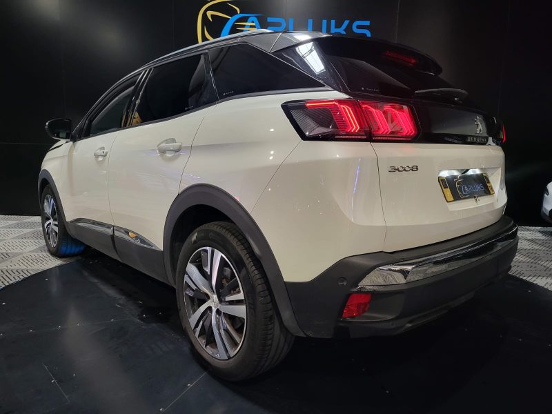 PEUGEOT 3008 II 1.2 THP 130cv Allure EAT8 // APPLE CARPLAY/MIRROR LINK/CAMERA