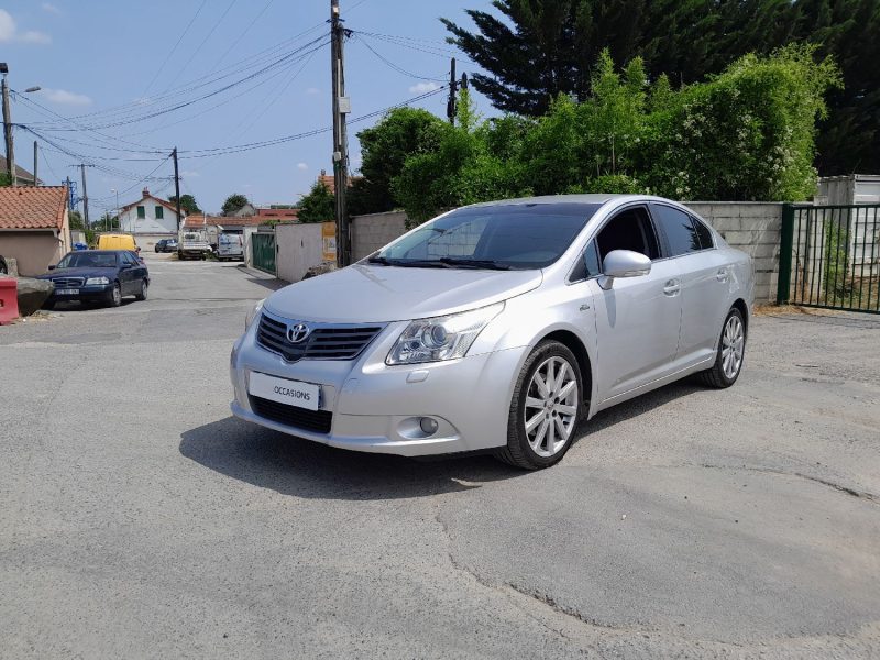 TOYOTA AVENSIS GPS BV AUTO FULL OPTIONS 2009