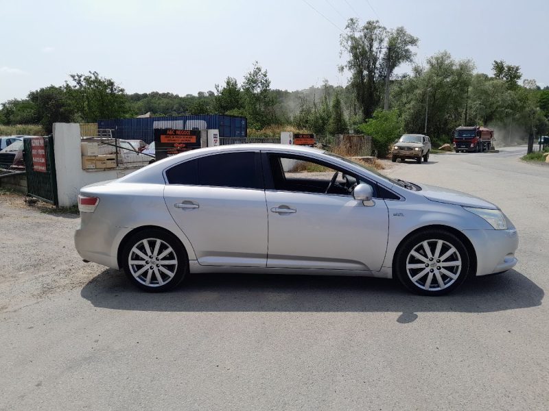 TOYOTA AVENSIS GPS BV AUTO FULL OPTIONS 2009